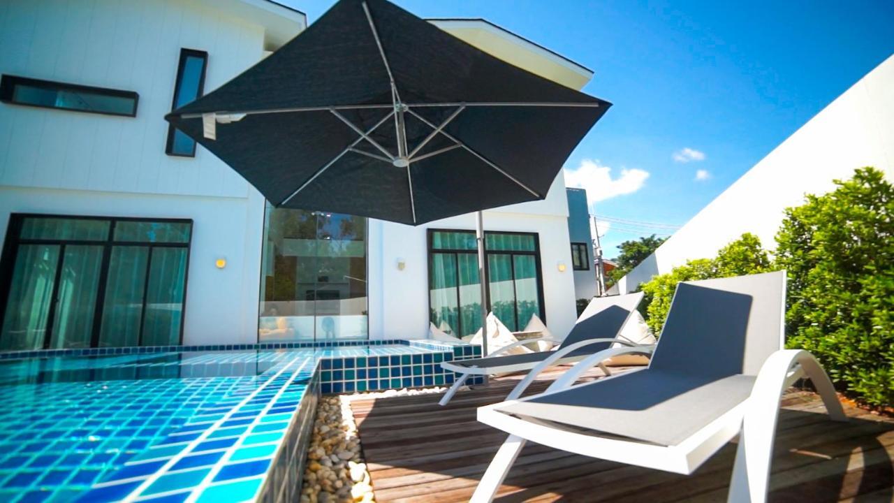 Happy Family Villa Phuket Buitenkant foto